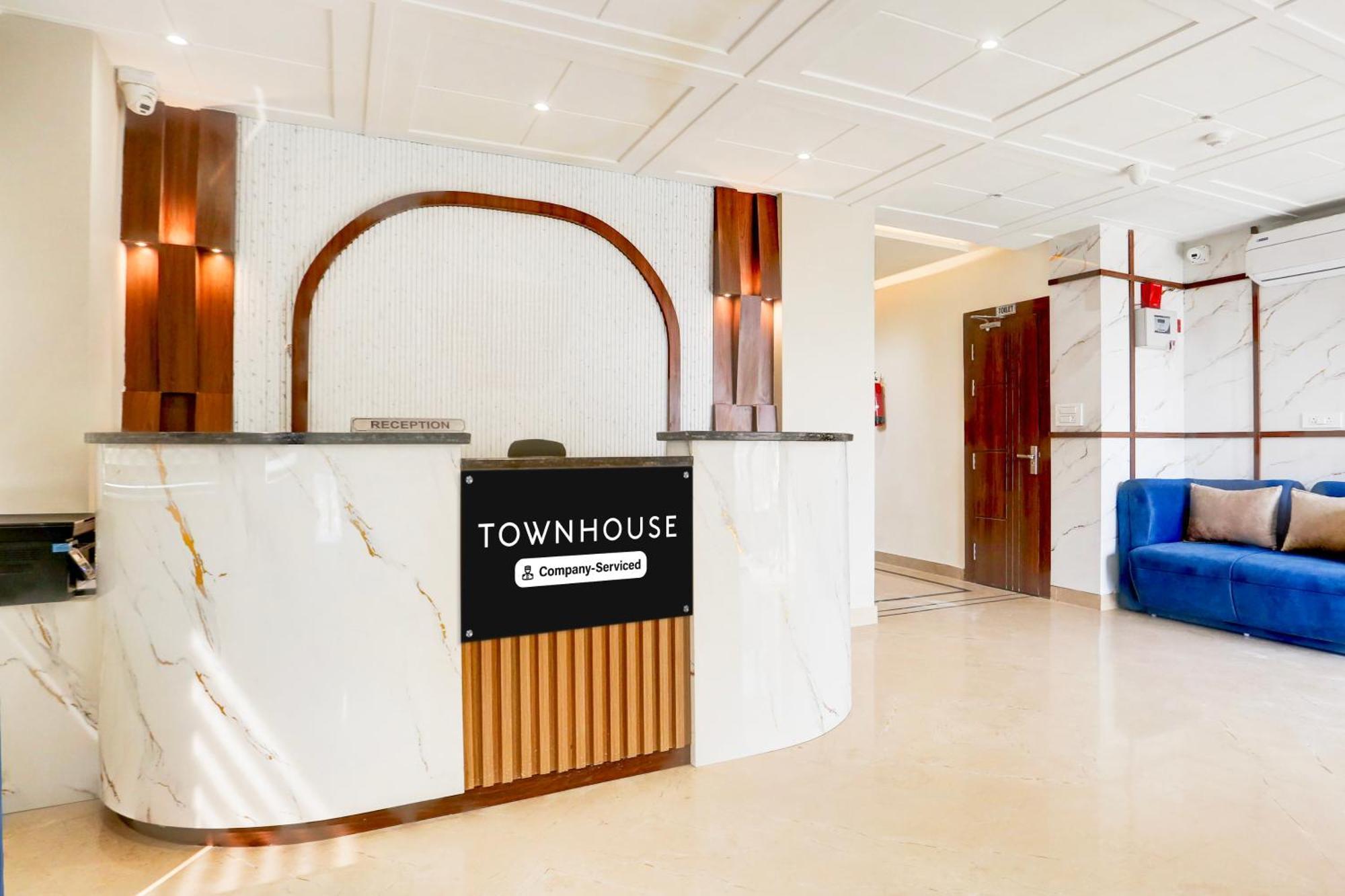 Super Townhouse Taj Nagri Phase 2 Formerly Grand Rivera Tājganj Εξωτερικό φωτογραφία