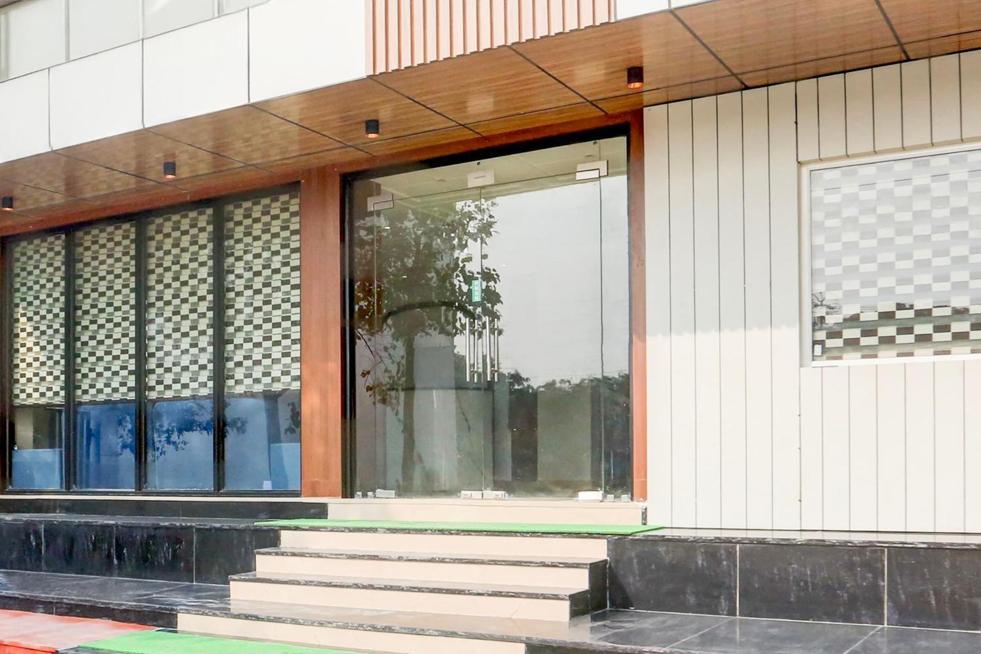Super Townhouse Taj Nagri Phase 2 Formerly Grand Rivera Tājganj Εξωτερικό φωτογραφία