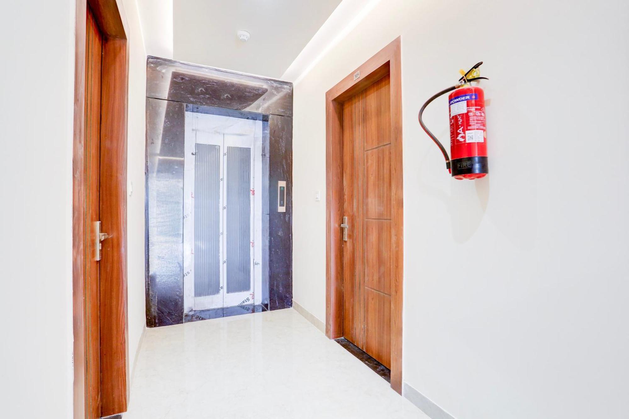 Super Townhouse Taj Nagri Phase 2 Formerly Grand Rivera Tājganj Εξωτερικό φωτογραφία