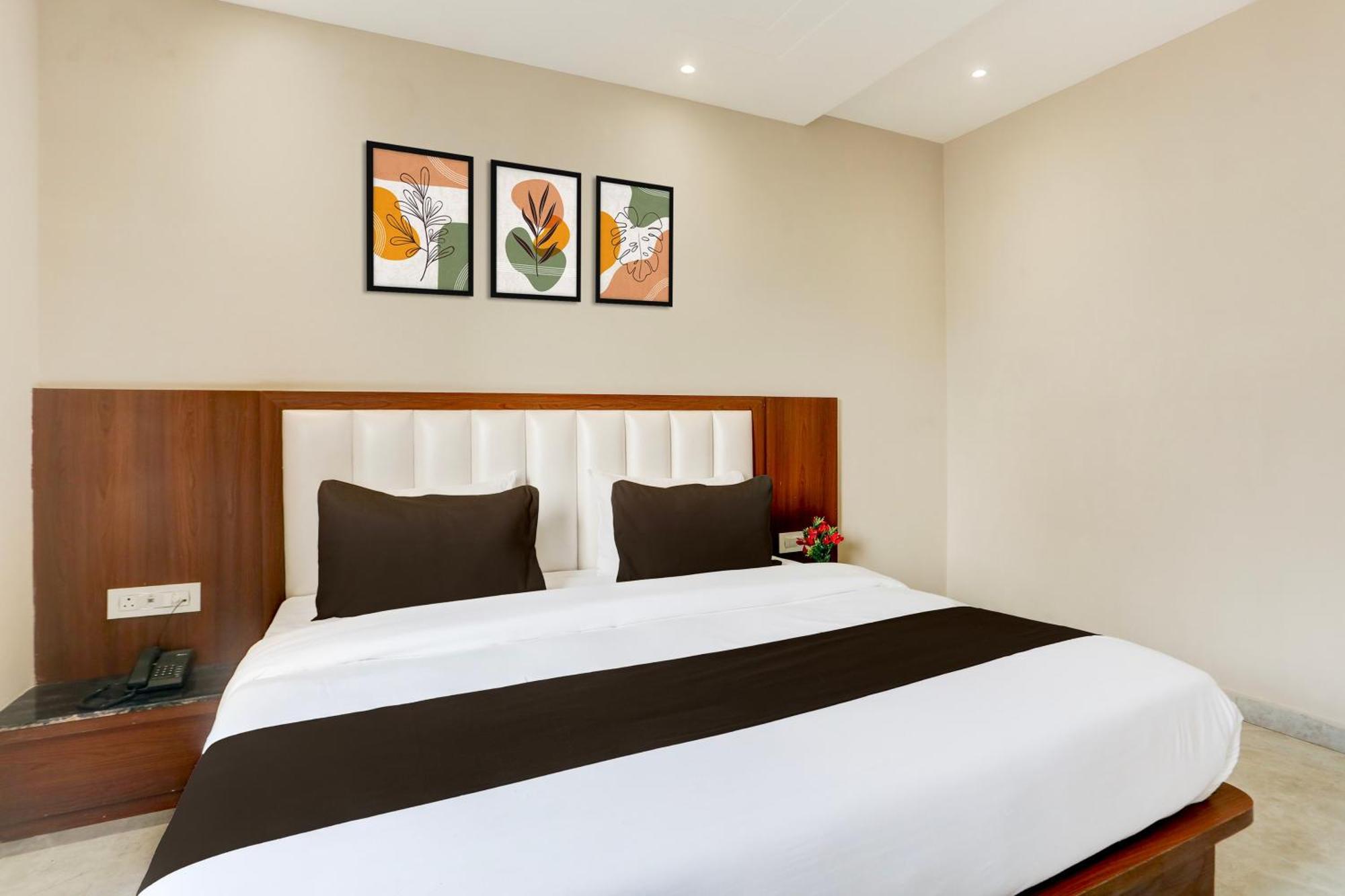 Super Townhouse Taj Nagri Phase 2 Formerly Grand Rivera Tājganj Εξωτερικό φωτογραφία
