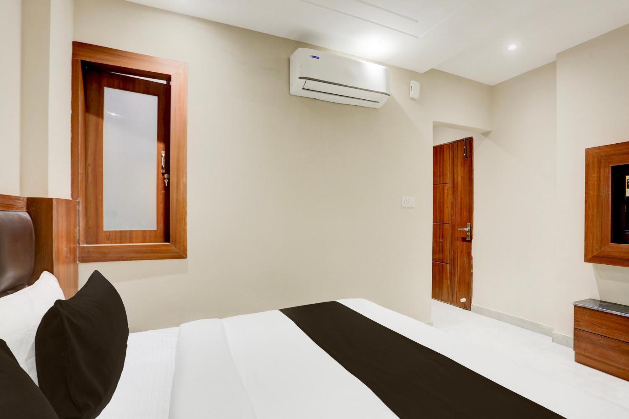 Super Townhouse Taj Nagri Phase 2 Formerly Grand Rivera Tājganj Εξωτερικό φωτογραφία
