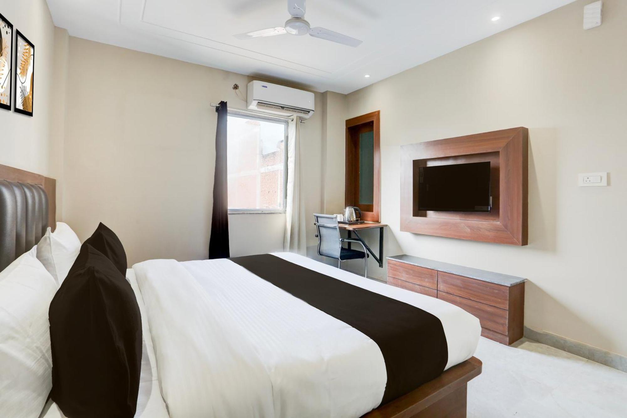 Super Townhouse Taj Nagri Phase 2 Formerly Grand Rivera Tājganj Εξωτερικό φωτογραφία